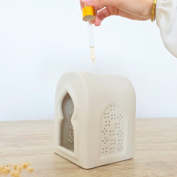 Diffuseur bakhoor et huiles essentielles